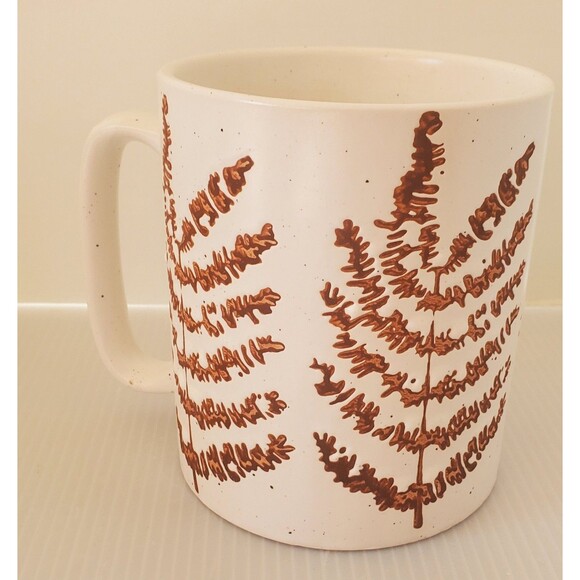 The Old Pottery Company Large Coffee Mug Farmhouse Fern Leaf Autumn Tea Cup 20oz - Picture 4 of 7